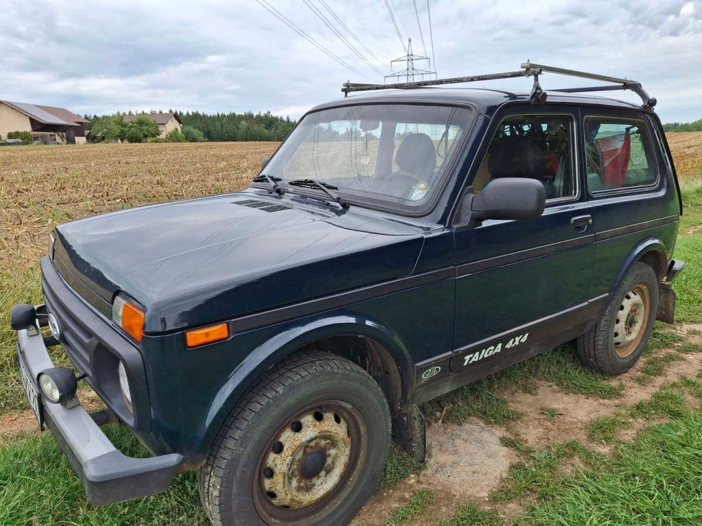 Image of Lada Taiga
