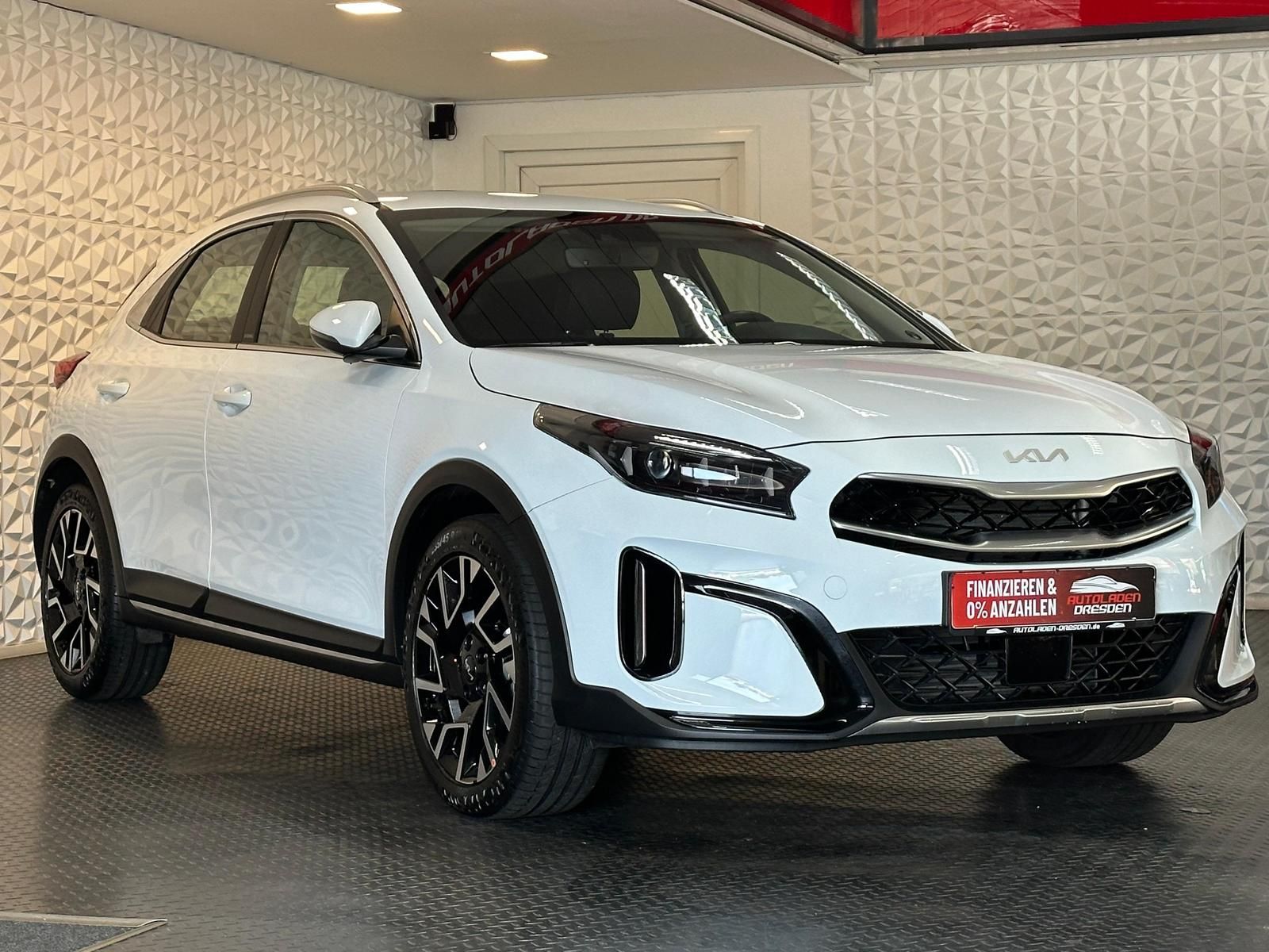 KIA XCeed 1.5T-GDI BLACKXDITION* LED#ACC#SPUR#SHZ#LH - Image 2