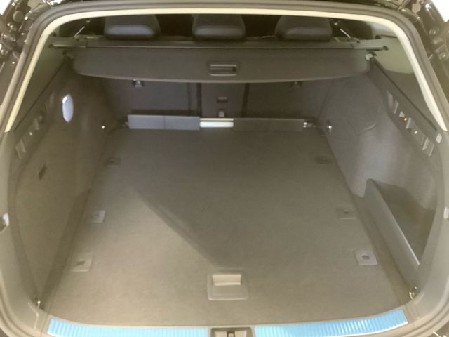 Superb Combi Selection TDI DSG LEDER NAVI AHK