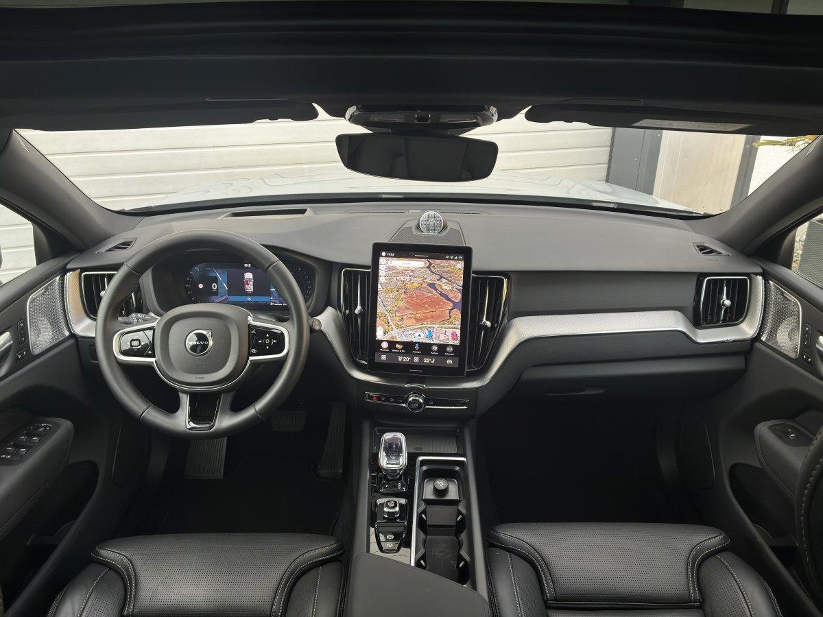 Volvo XC60 B5 Plus Black Edition AWD HUD PANO NAVI