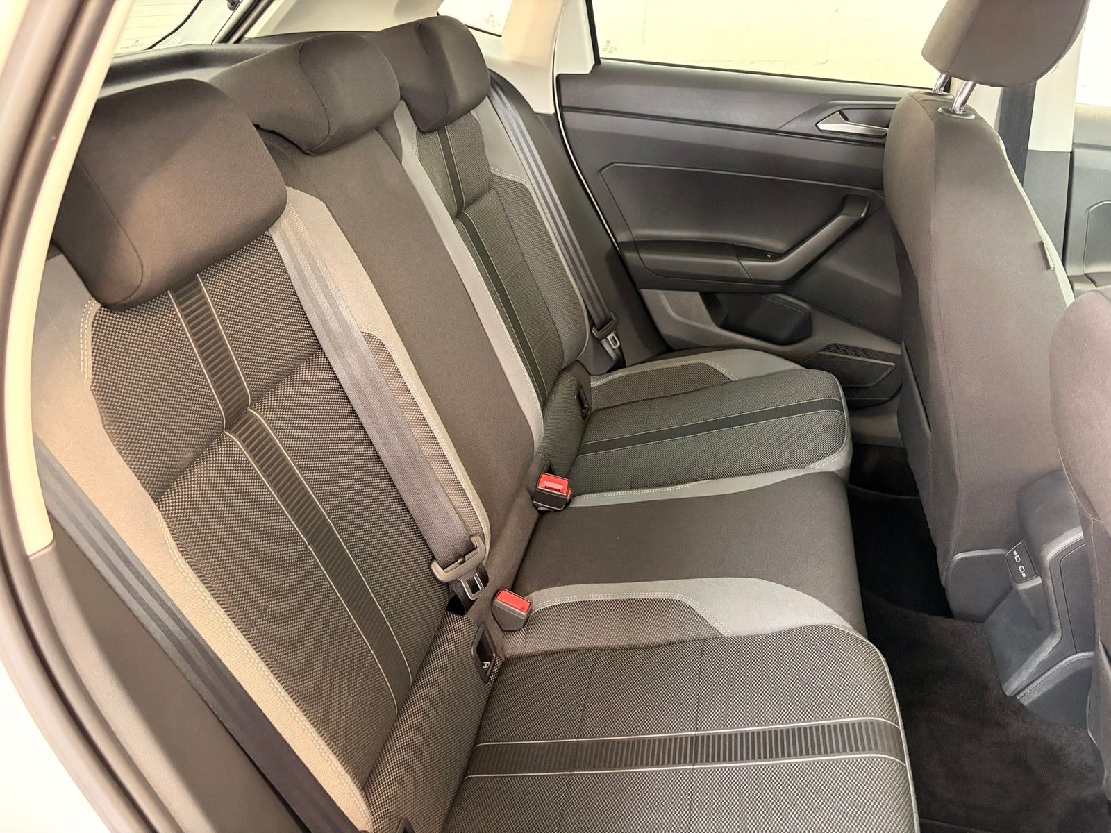 Fahrzeugabbildung Volkswagen Polo VI Style 1.0 TSI DSG +IQ Light +ACC +Kamera