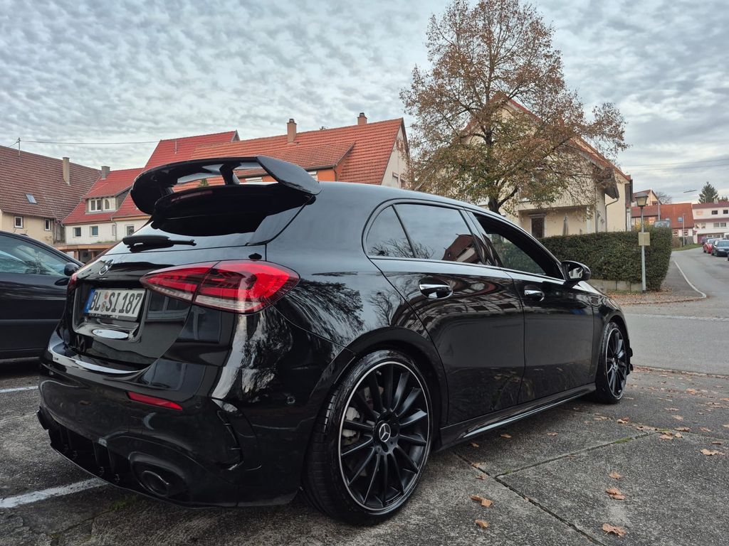 Image of Mercedes-Benz A 35 AMG