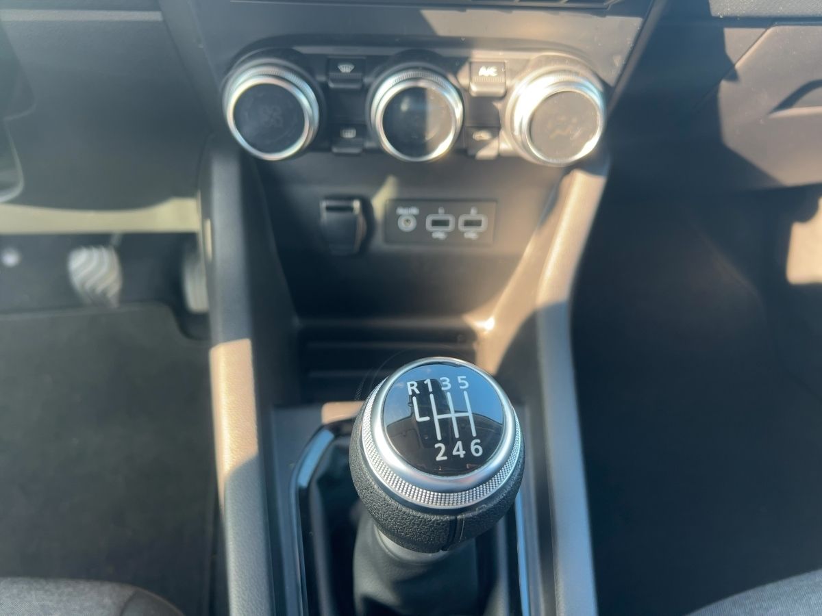 Fahrzeugabbildung Renault Clio ZEN TCe 90 SHZ Navi EPH