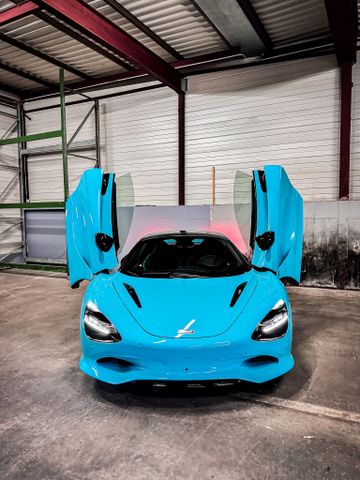 McLaren 750s SPIDER*MSO*TOKYO*CYAN*CARBON*MY25