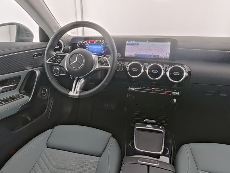 Fahrzeugabbildung Mercedes-Benz CLA 180 SB Progressive*LED*Kamera*Easy-Pack*MBUX