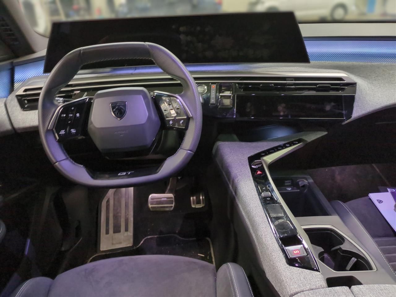 Fahrzeugabbildung Peugeot 3008 GT MildHybrid 107KW e-DSG6