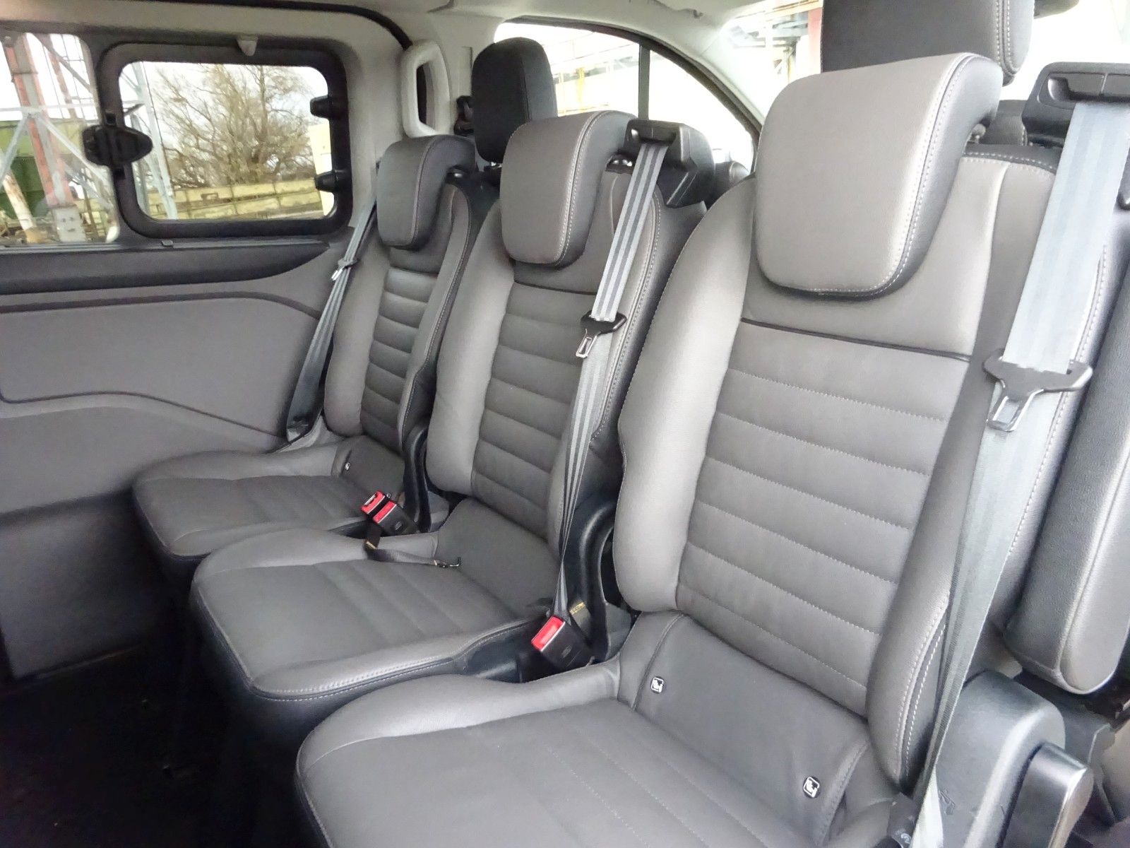 Ford Tourneo Custom 170PS Autm. L1 Titanium X Standhz foto 10
