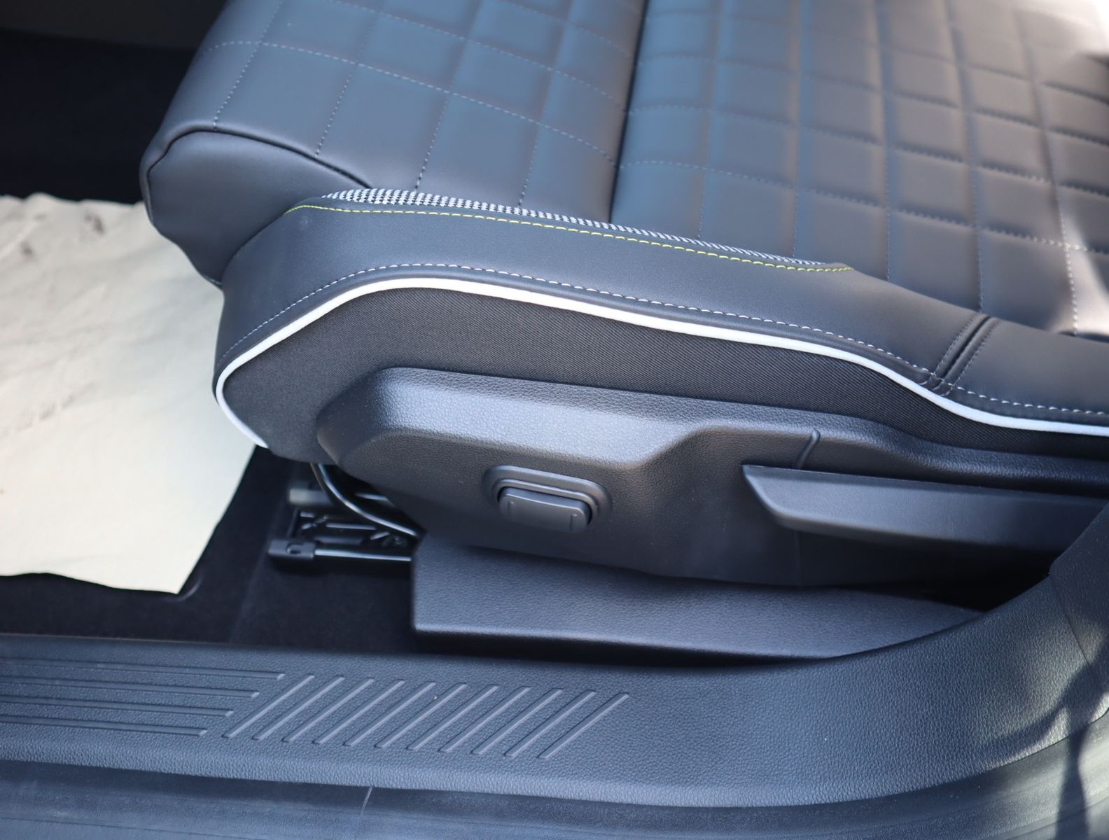 Renault R 4 - Bild 17