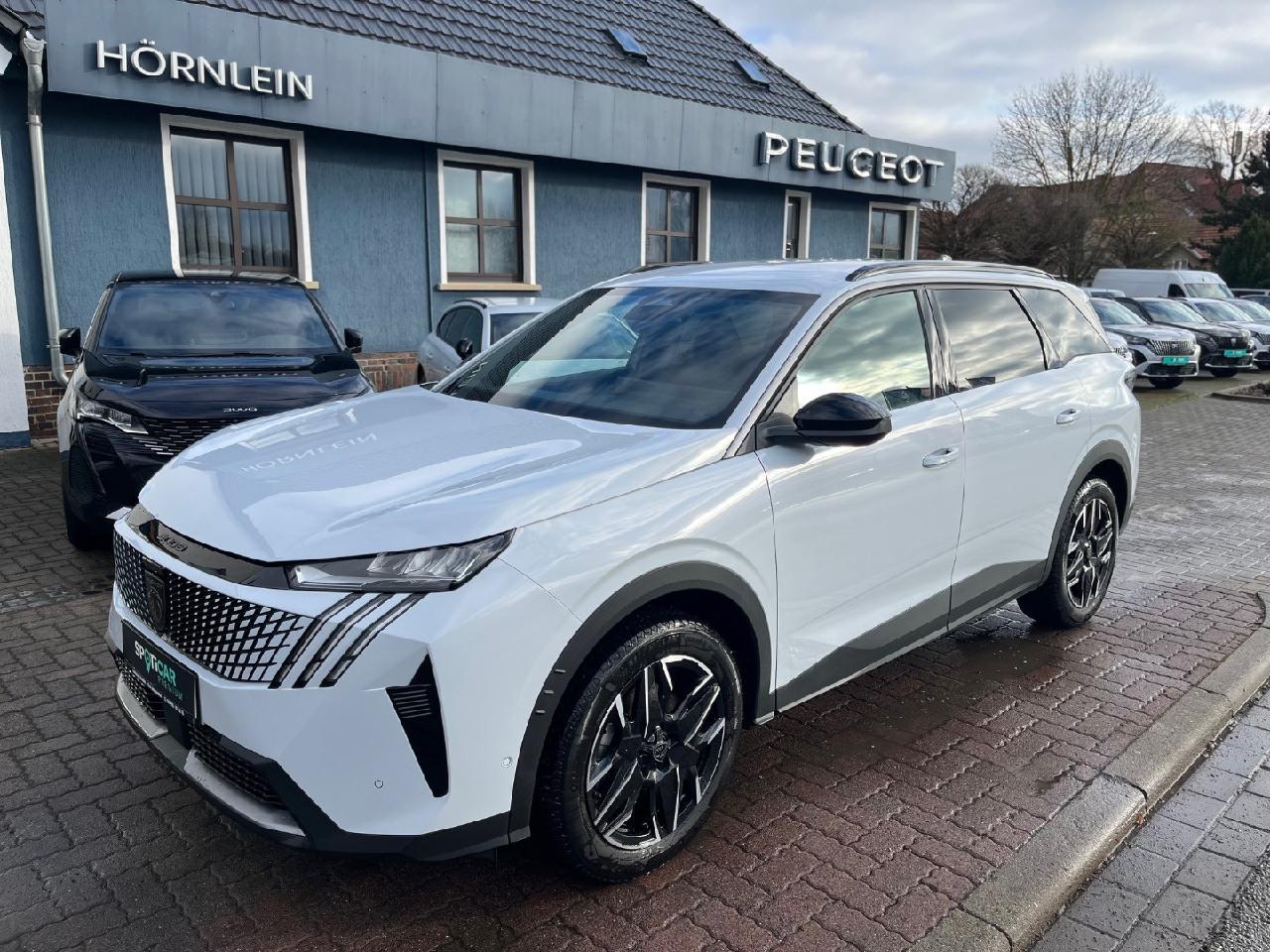 Peugeot 5008 Allure Hybrid 145+Panoramanavi+Winter+Drive