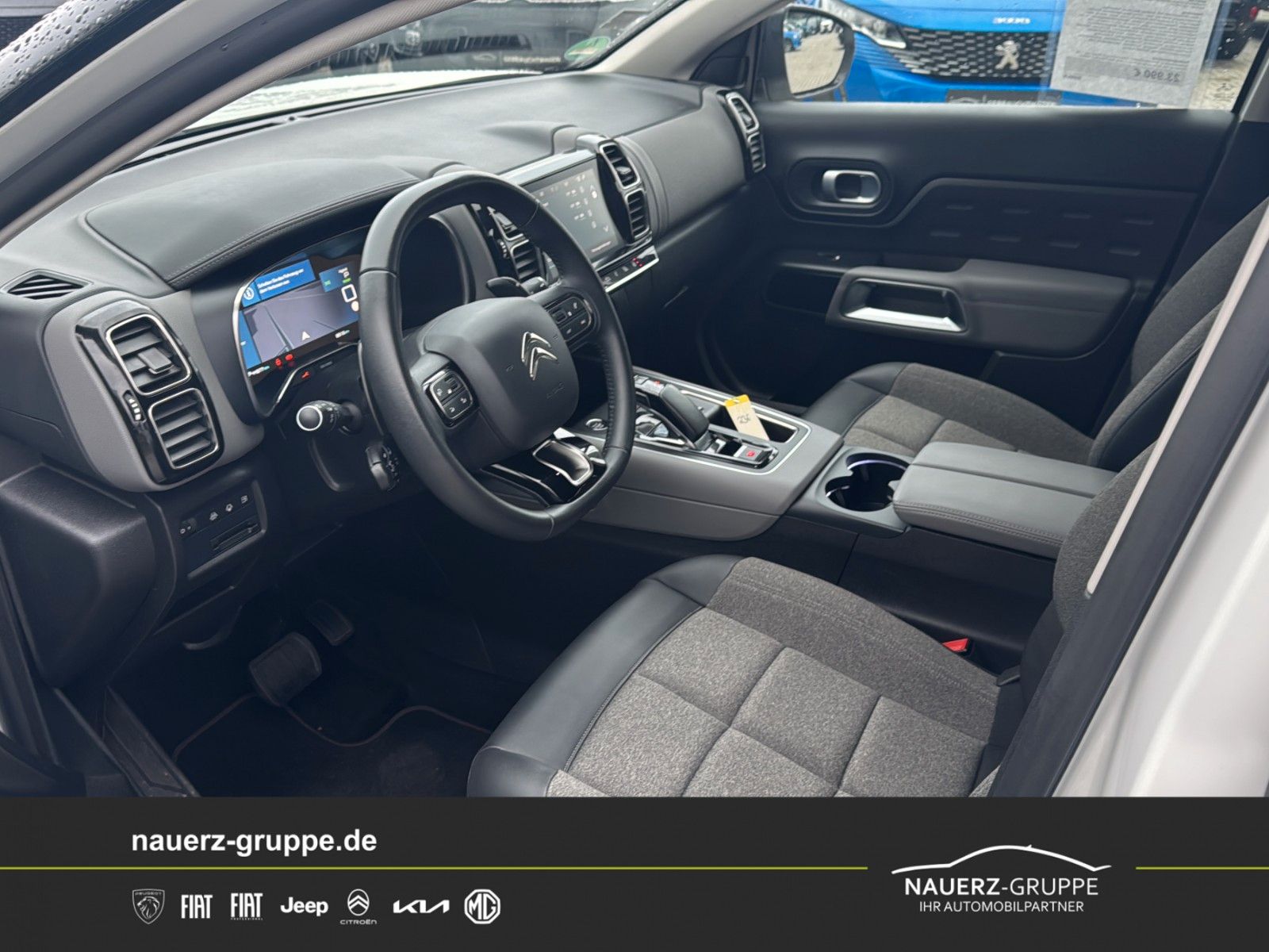 Fahrzeugabbildung Citroën C5 Aircross C-Series Hybrid 225E-EAT8