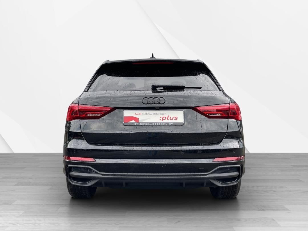 Fahrzeugabbildung Audi Q3 35 1.5 TFSI S-Line Kamera,LED,Navi,SHZ,ACC,LM