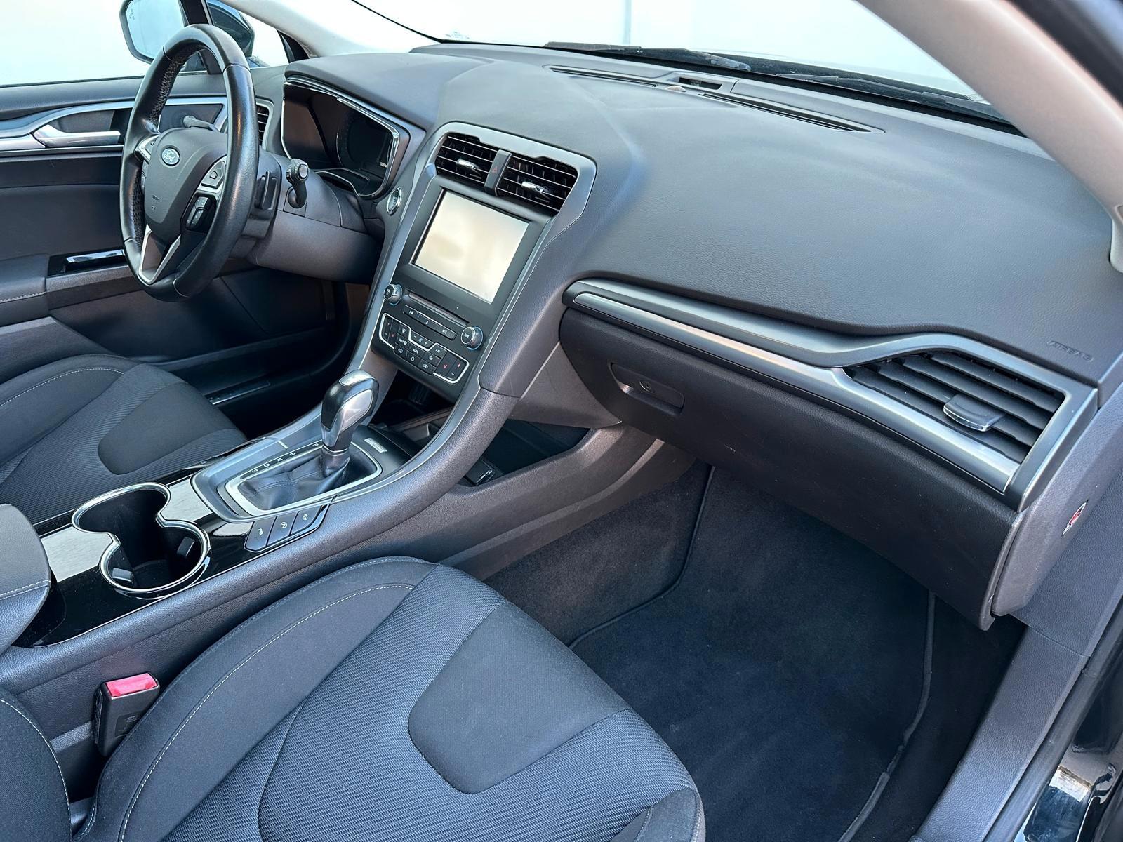 Ford Mondeo 2014 — photo 21