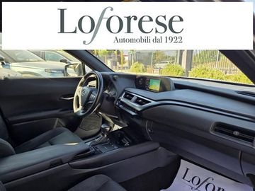 Lexus UX - 7