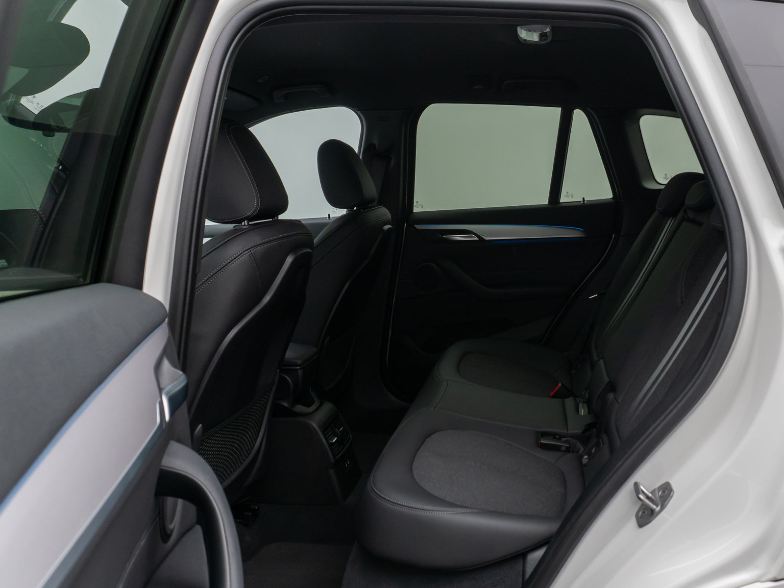 Fahrzeugabbildung BMW X1 xD25e M Sport Kamera HUD Stop&Go AHK Komfort