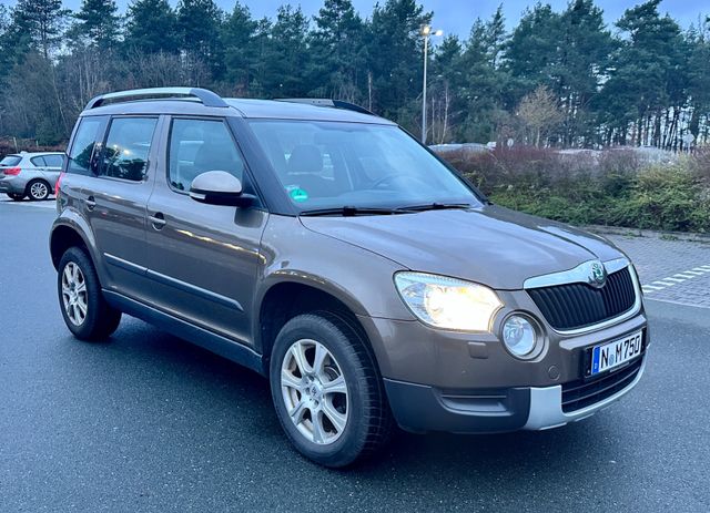 Skoda Yeti 1,2 TSI Autom.Navi Xenon Panorama PDC AHK