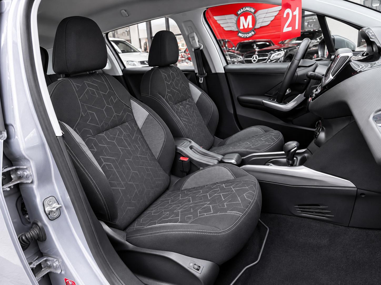 Peugeot 2008 ACTIVE *Aut.*Klima*Temp.*PDC*