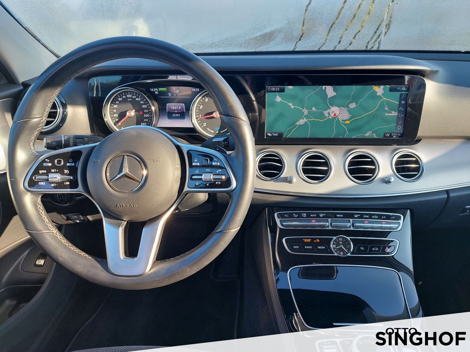 Fahrzeugabbildung Mercedes-Benz E 200 T Avantgarde 4Matic+dyn.LED+Rü Kam+TOTW+