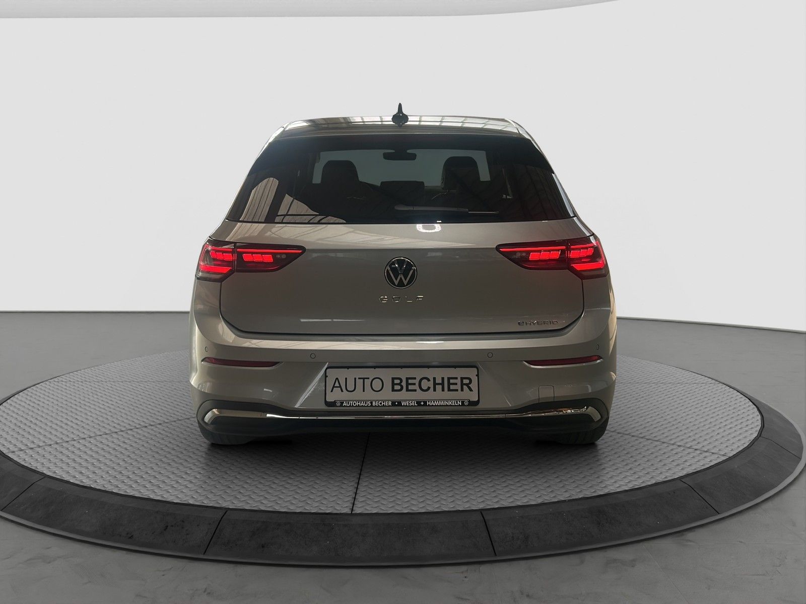 Volkswagen Golf Style 1.5 eHybrid DSG AHK Navi Matrix 360K foto 5