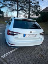 Skoda Superb 2.0 TDI Combi SportLine 19" - Skoda Superb: Privatanbieter