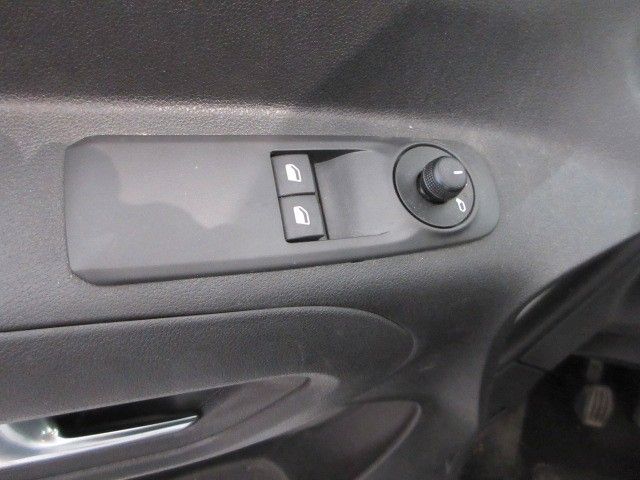 Fahrzeugabbildung Opel Combo Life 1.2T  7-SITZ/NAVI/LED/AHK/PDC/DAB+
