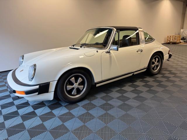Porsche 911 Targa 1976 weiß/braun