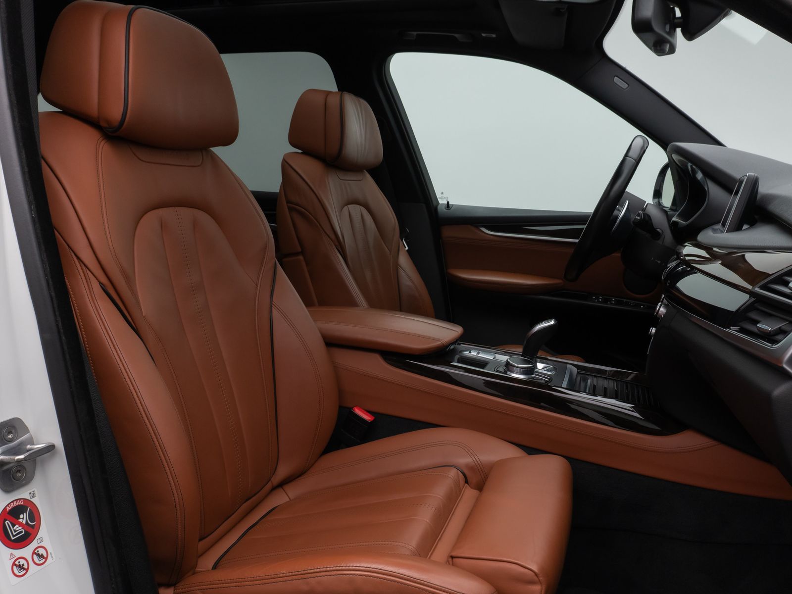 Fahrzeugabbildung BMW X5 xD40d M Sport HUD H/K SoftCL Komfort AHK Alar