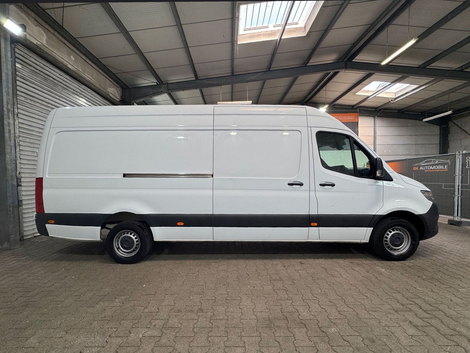 Fahrzeugabbildung Mercedes-Benz Sprinter 316CDI Maxi#AHK#3,5T#Kamera#Klima#STHZ#