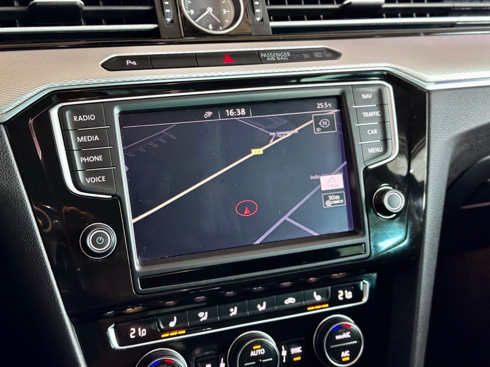 Fahrzeugabbildung Volkswagen Passat Lim. GTE 1,4TSI *DSG*AHK*Standh*ACC*Sound