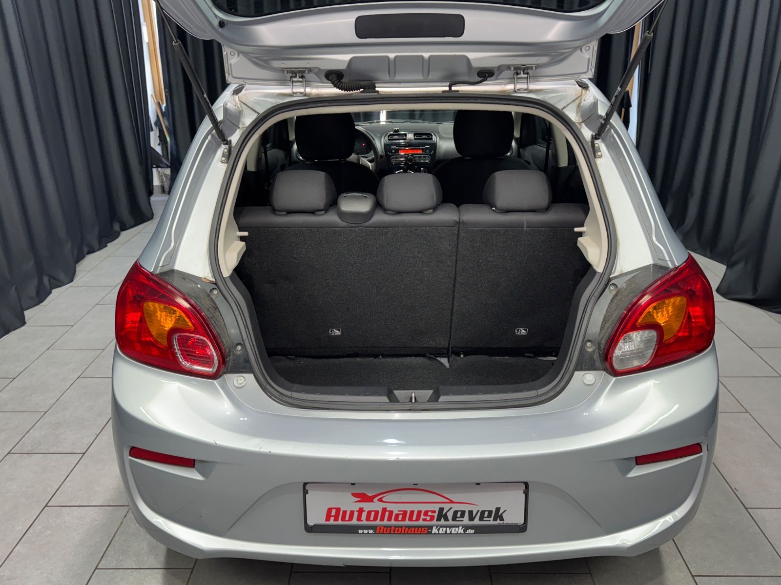 Fahrzeugabbildung Mitsubishi Space Star 1.0 MIVEC Diamant|KLIMA|8-FACH|