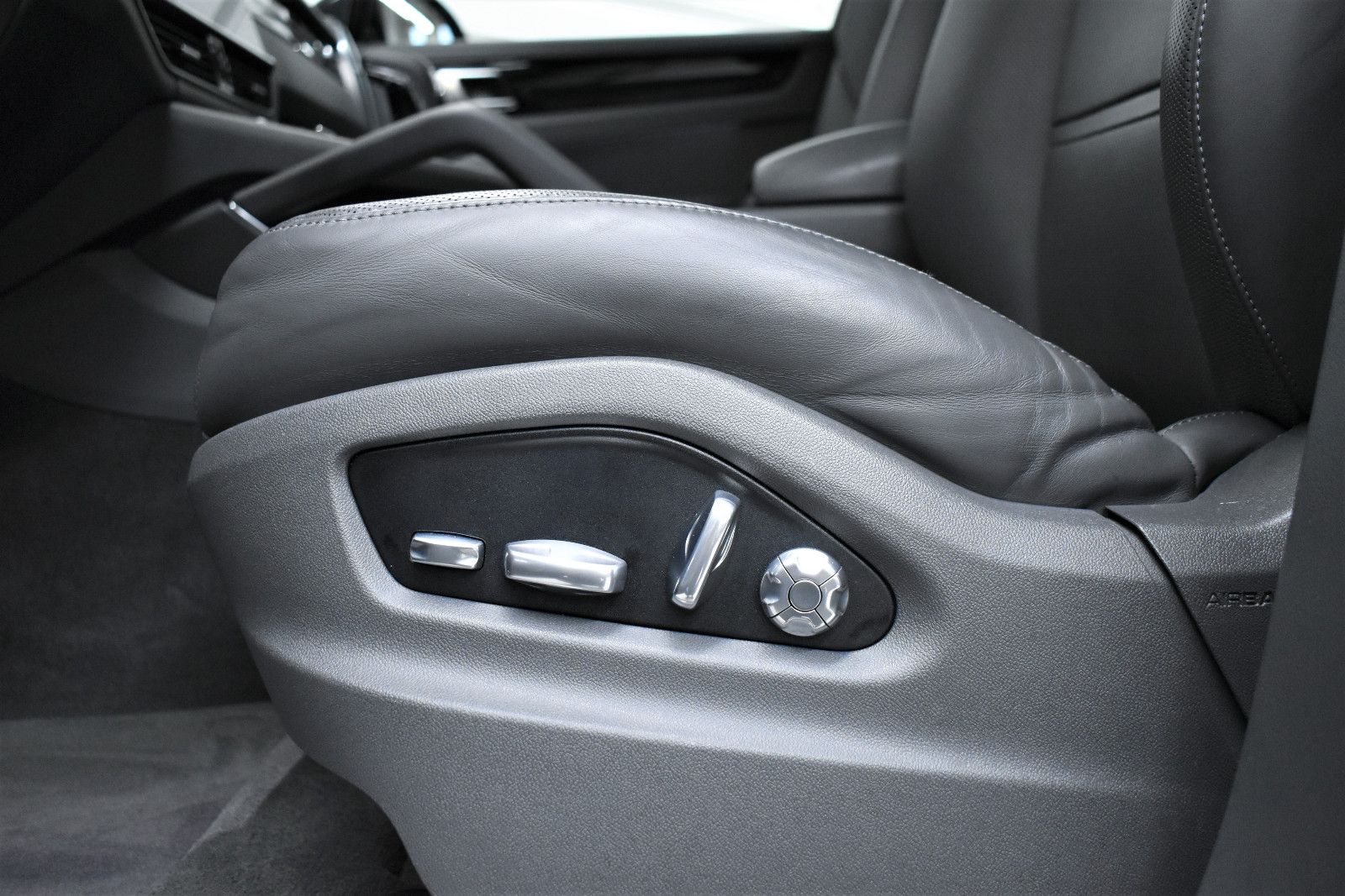 Porsche Cayenne Turbo+Totwinkel+Chrono+Soft-Close+BOSE foto 10