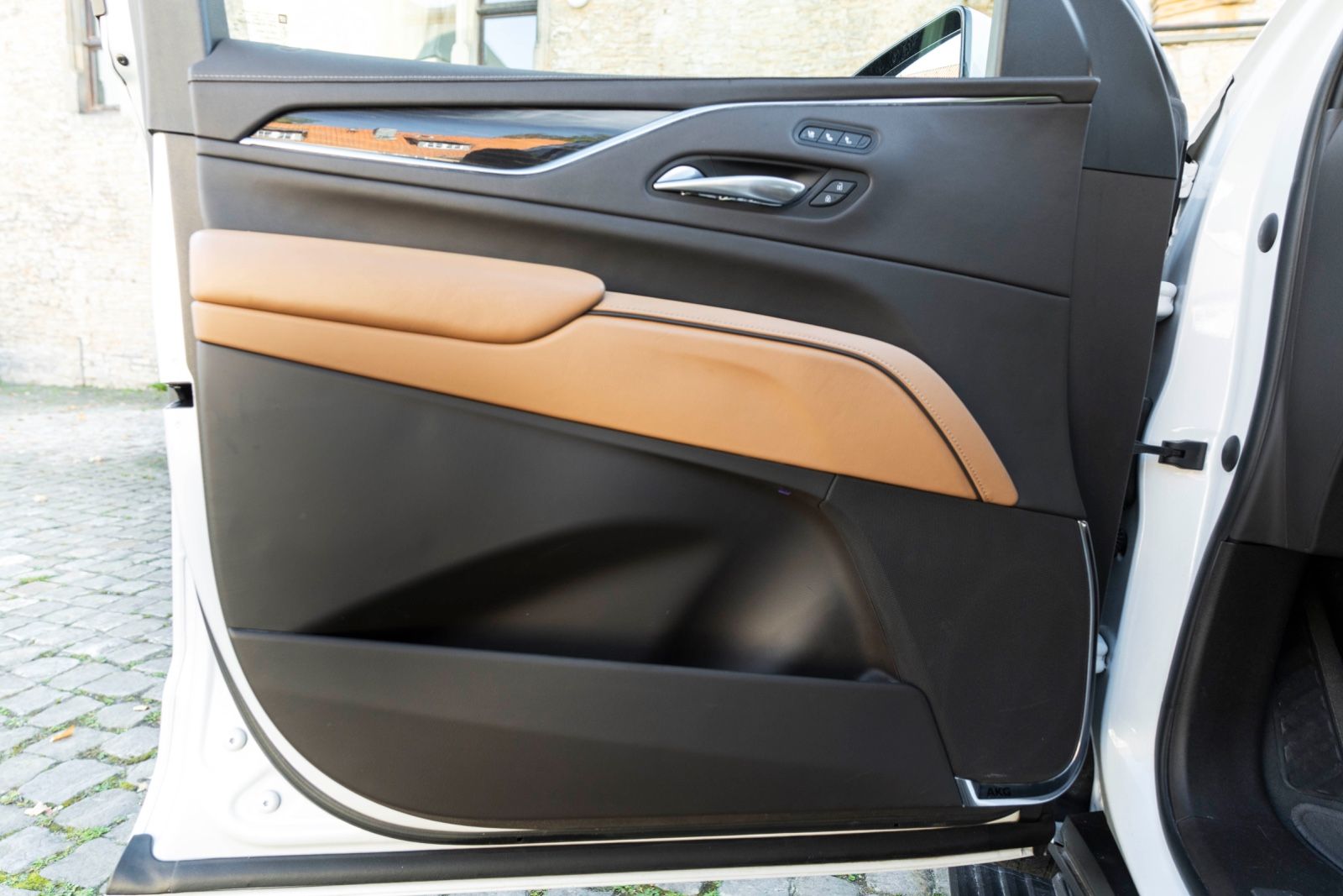 Fahrzeugabbildung Cadillac Escalade 600 PLATINUM AKG HUD ACC 360° EU Modell