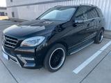 Mercedes-Benz ML 350 BlueTEC VOLL ! 1.Hand super Zustand - Mercedes-Benz ML 350 Gebrauchtwagen in Berlin