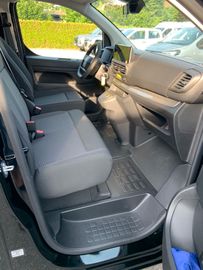 Bild 18 Opel Vivaro Kombi XL 9 Sitze 8 AT 5 Jahre Garantie