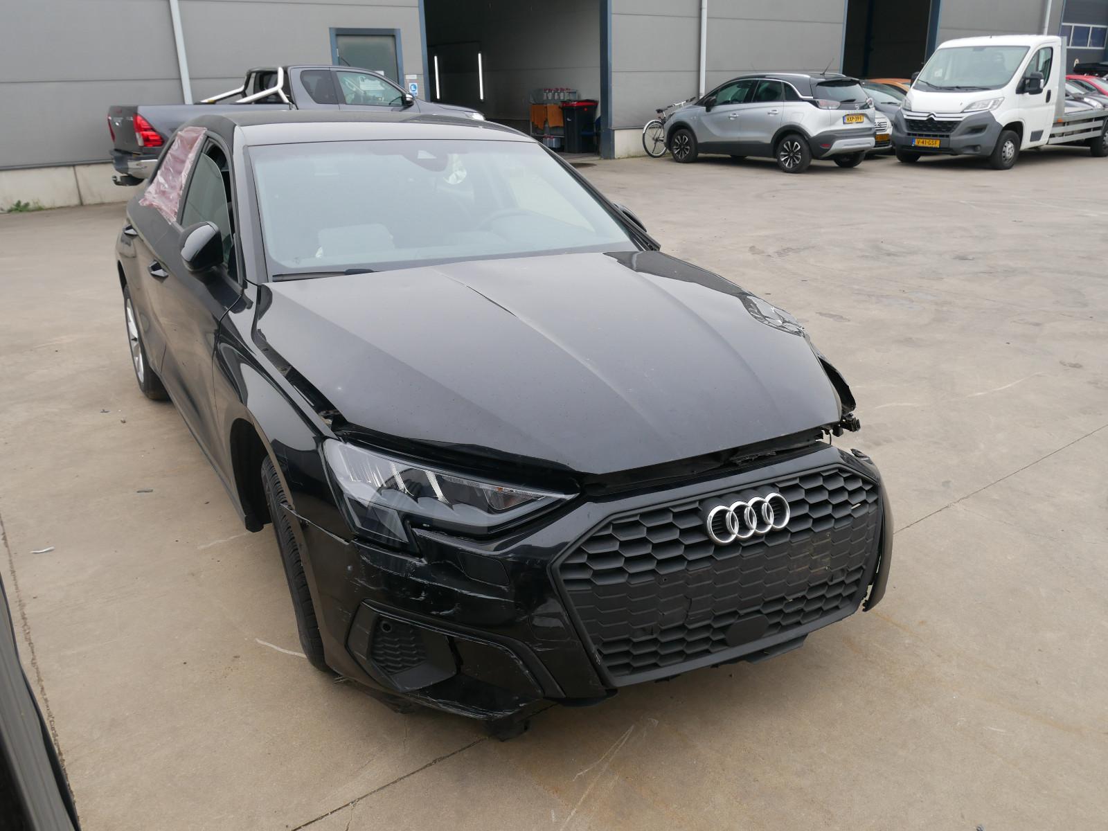 Audi A3 Sportback 30 TFSI basis