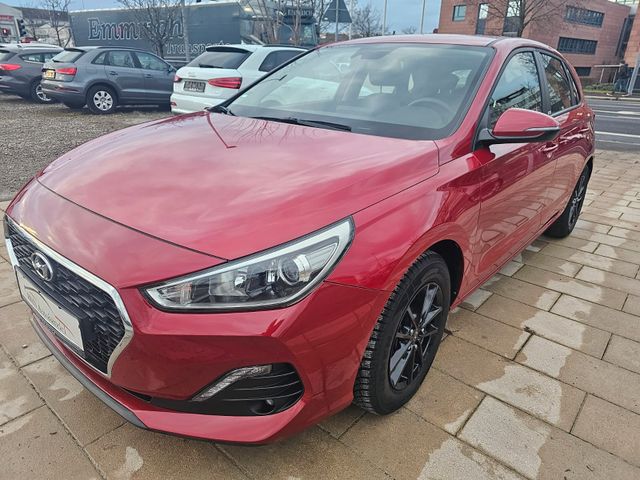 Hyundai i30 YES! Navi RFK SHZ Klima AppleCar