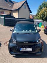 Smart ForTwo coupé 60kW EQ Batterie - - Smart aus 2021