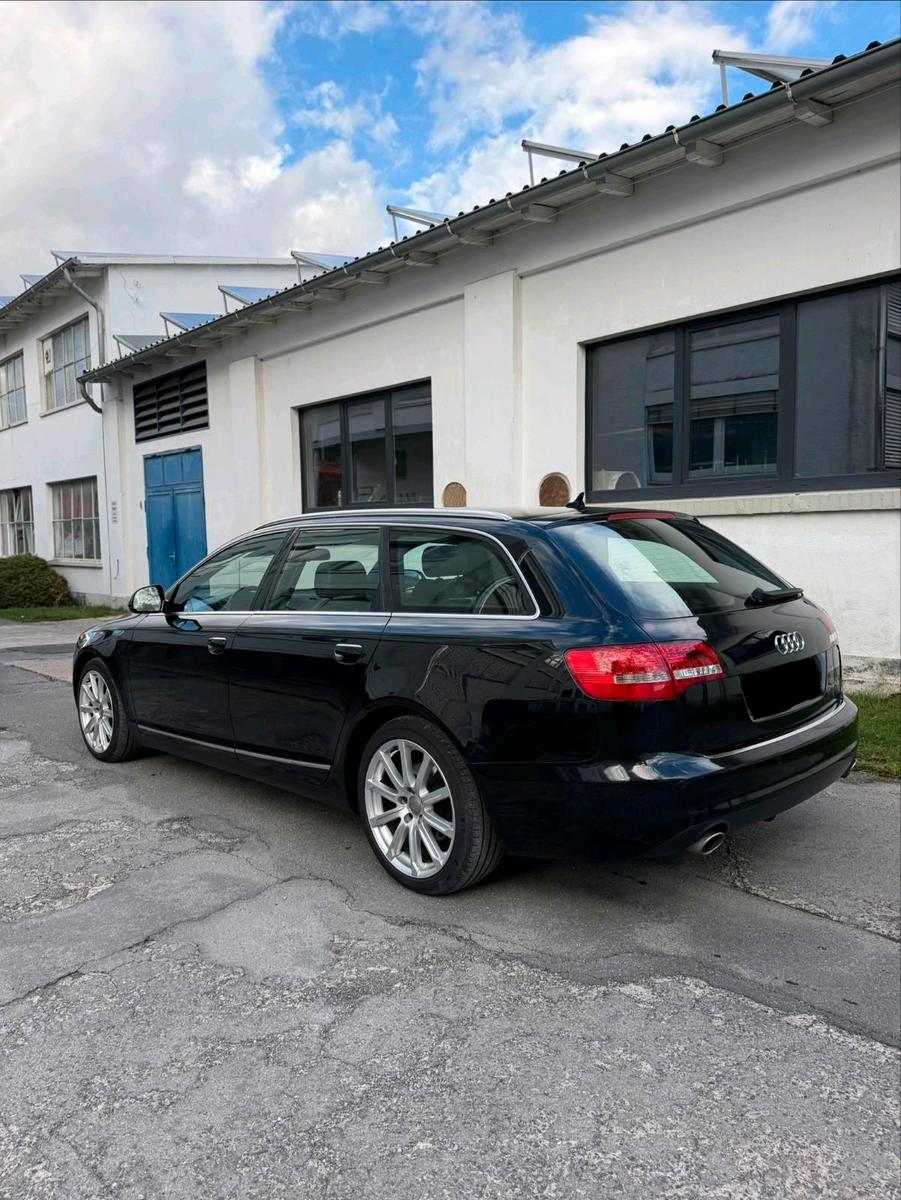 Audi Quattro 2011 — photo 8