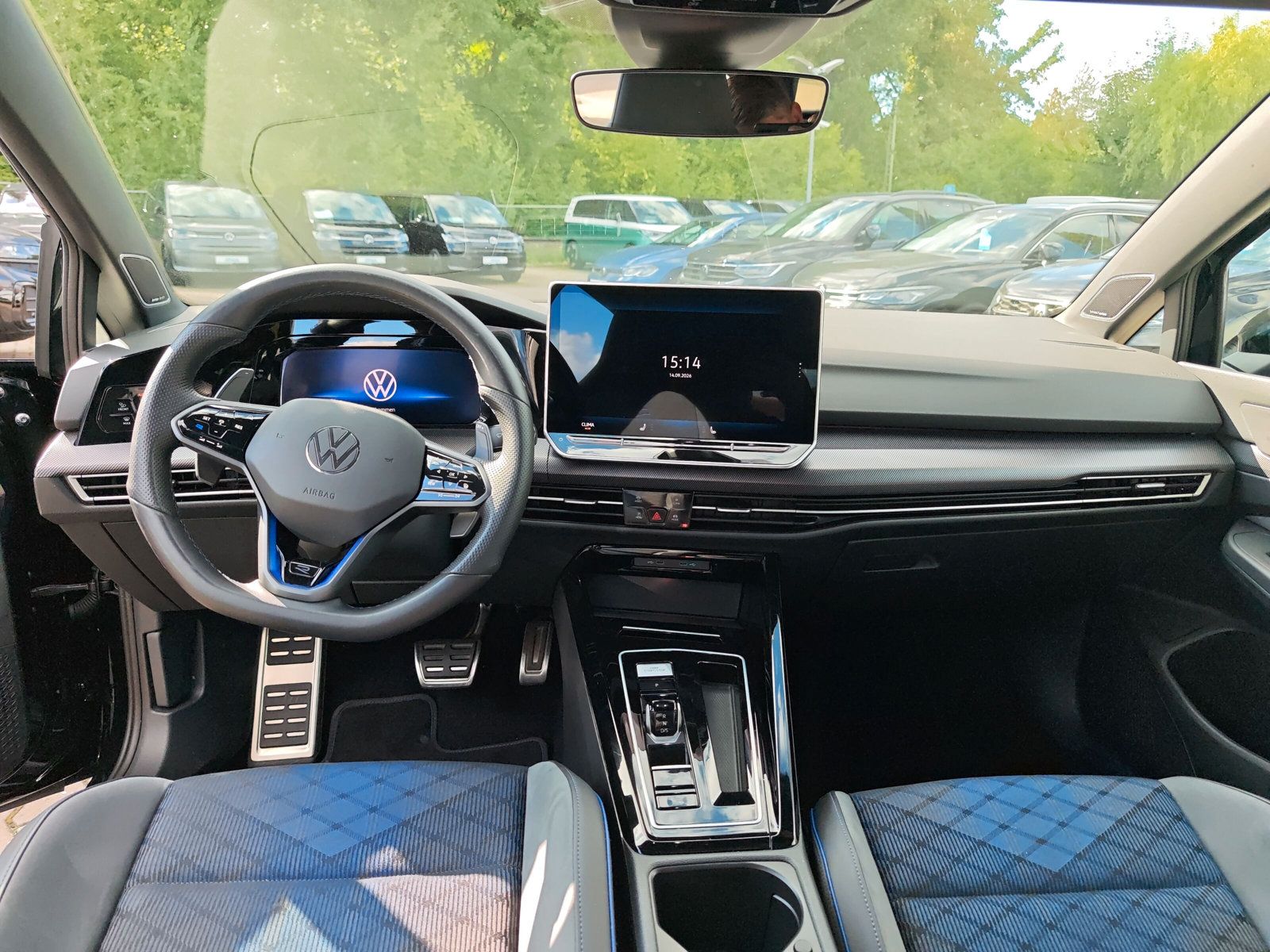 Golf R 4M Pano Navi Black Style Harman Kardon