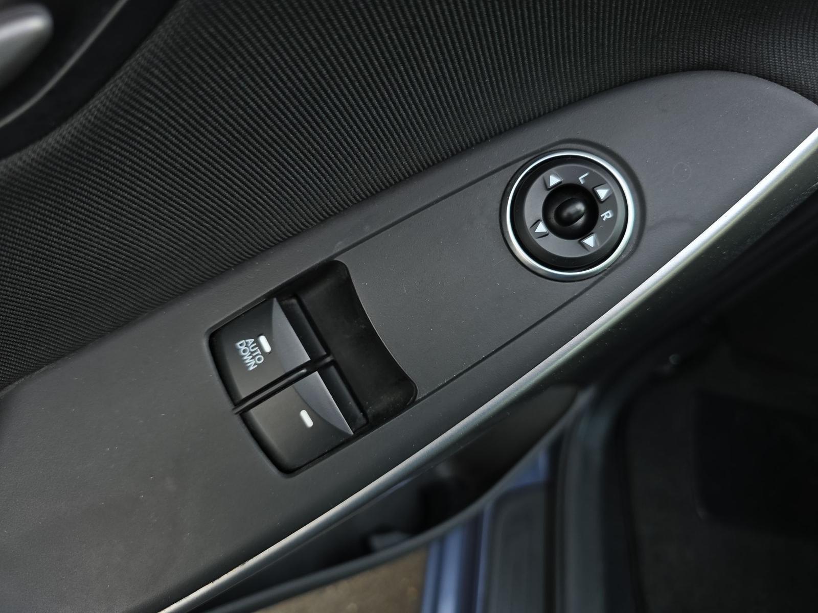 Hyundai i30 1.4 Classic Tempomat Sitzheizung Klima PDC