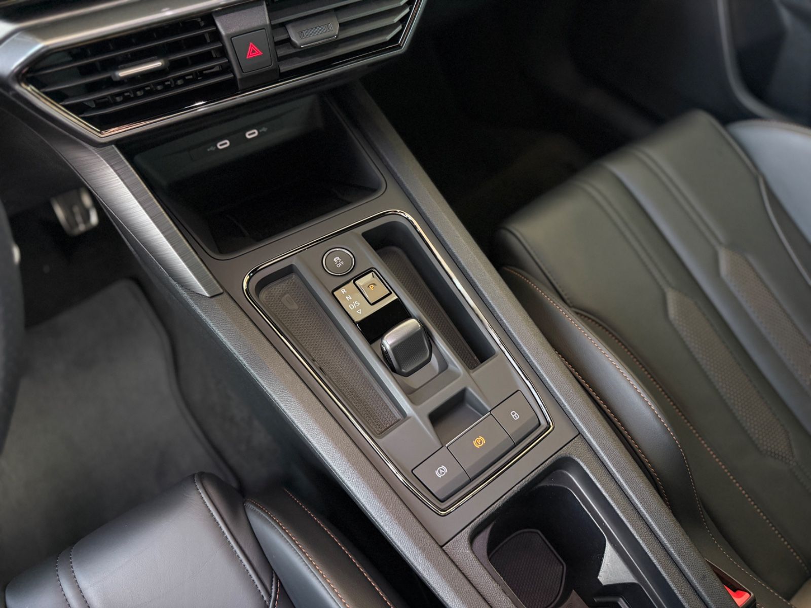 Formentor VZ5 4Drive ABT 1 of 400 Carbon 21"