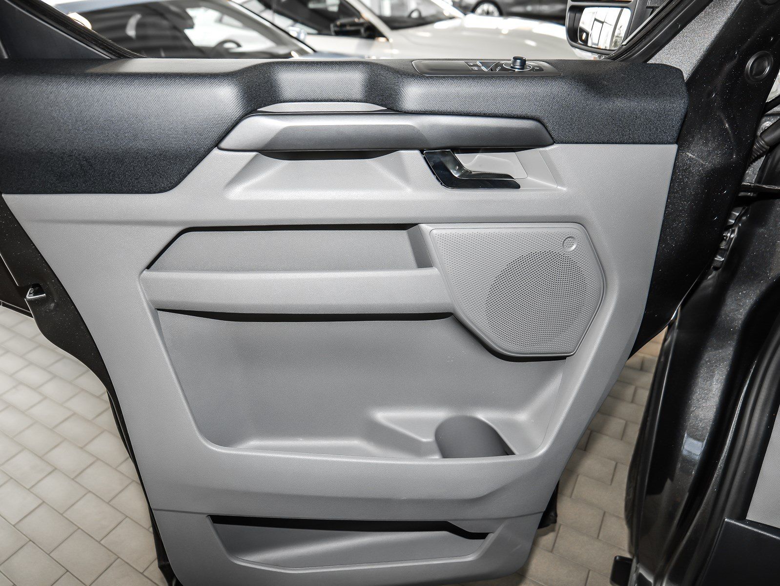 Ford Tourneo Custom 340 PHEV L1H1 VA Titanium Anhängk foto 22
