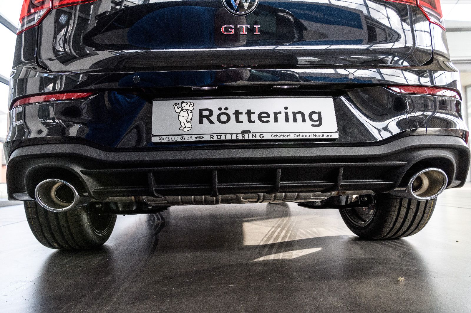 Fahrzeugabbildung Volkswagen Golf VIII GTI Clubsport *BLACK-STYLE*19"*KAMERA*