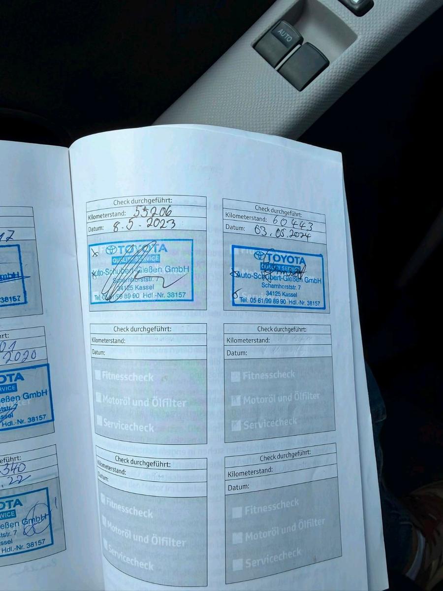 Toyota Yaris 2009 — photo 13