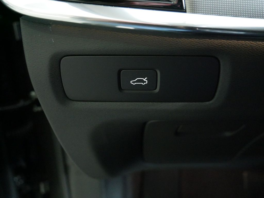 Volvo V90 B4 Plus Bright PDC SHZ LEDER KAMERA NAVI LED foto 14