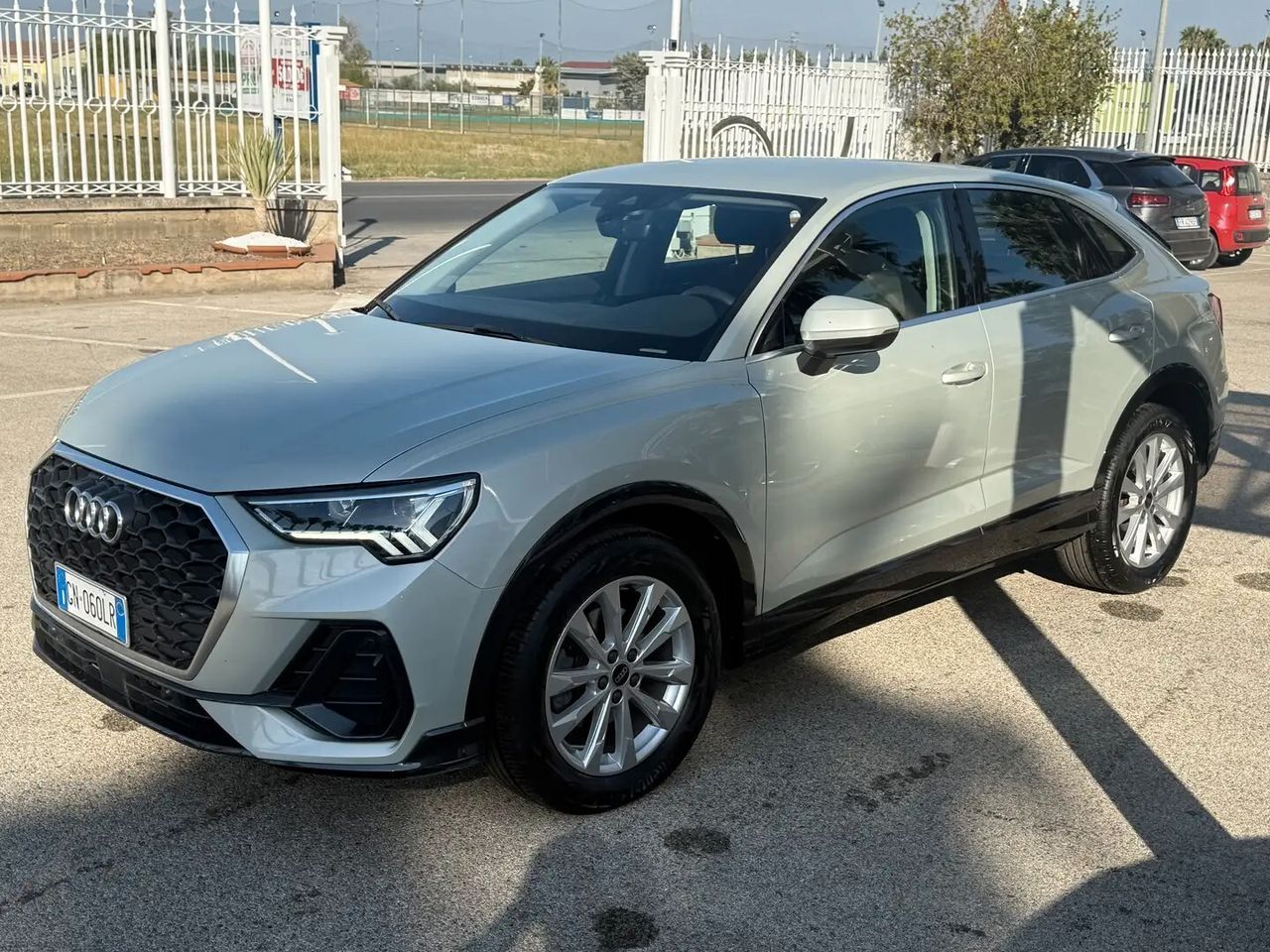 Audi Q3 SPB 35 TDI S tronic Business Plus imagem 3