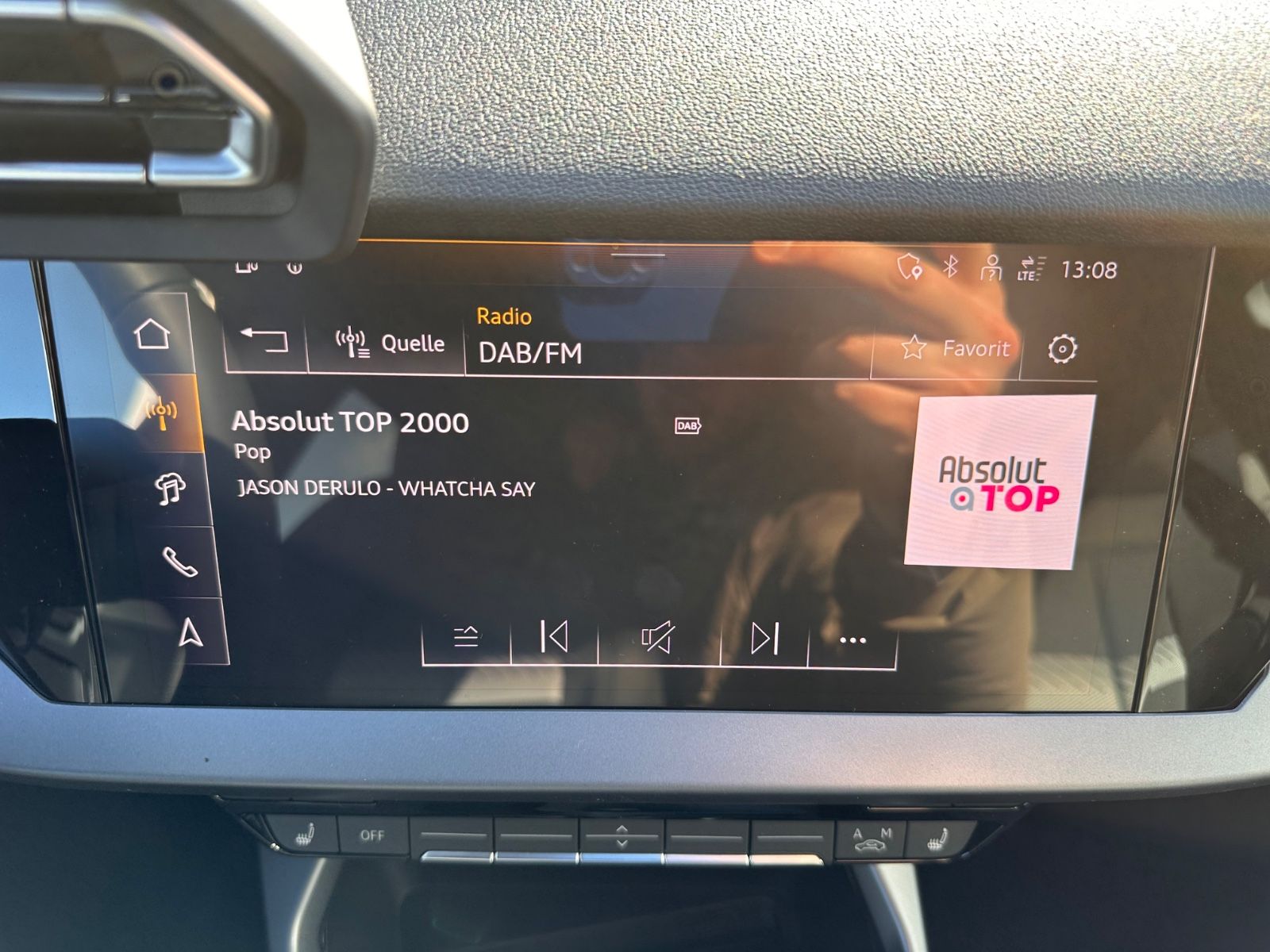 Fahrzeugabbildung Audi A3 Sportback 35 TFSI S line S Tron. Navi/ACC/LED