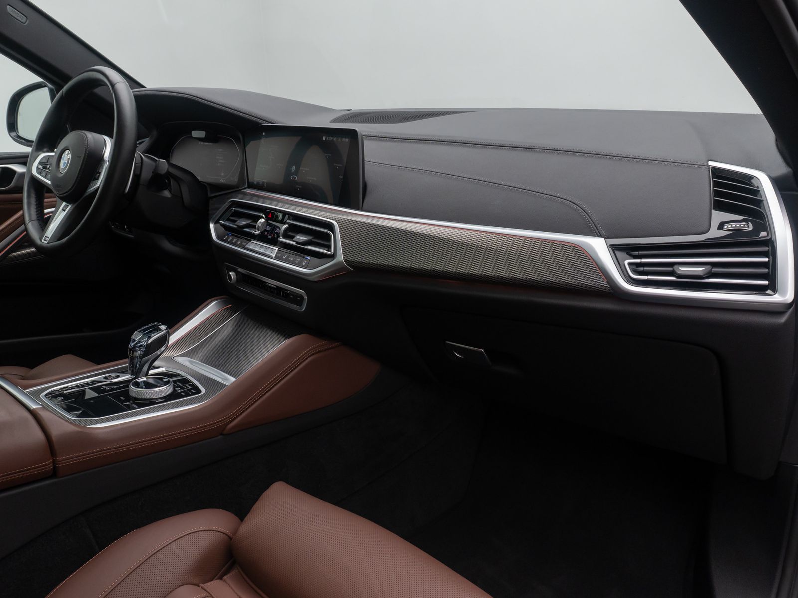 Fahrzeugabbildung BMW X6 M50i 360° HUD Belüftung Panorama Individual