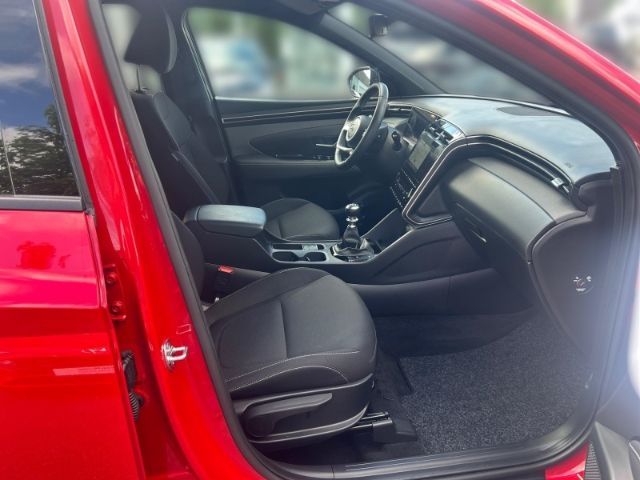 Fahrzeugabbildung Hyundai Tucson Advantage 2WD Navi Digitales Cockpit Soun