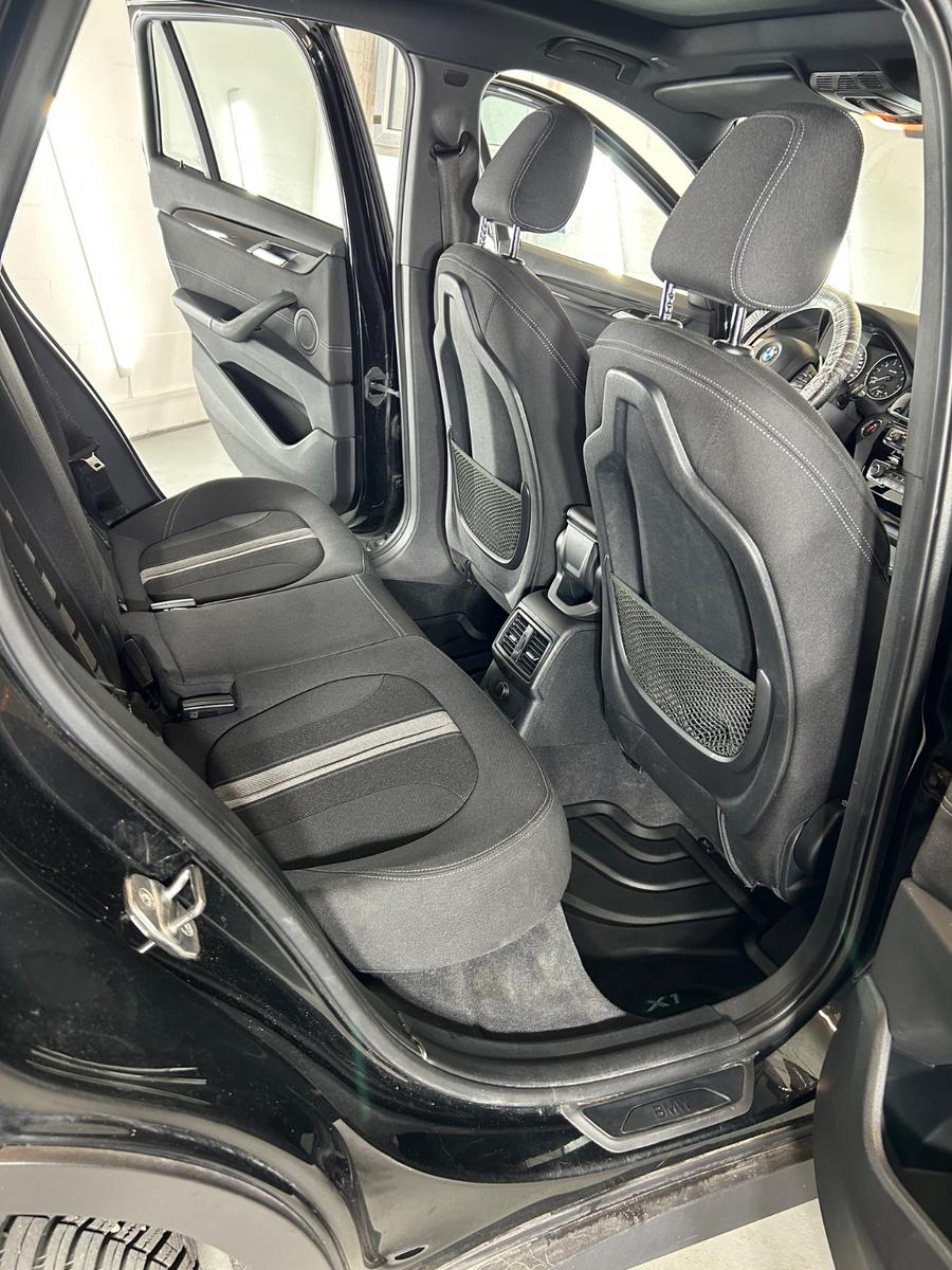 BMW X1 sDrive20i Advantage Steptronic DCT Advantage