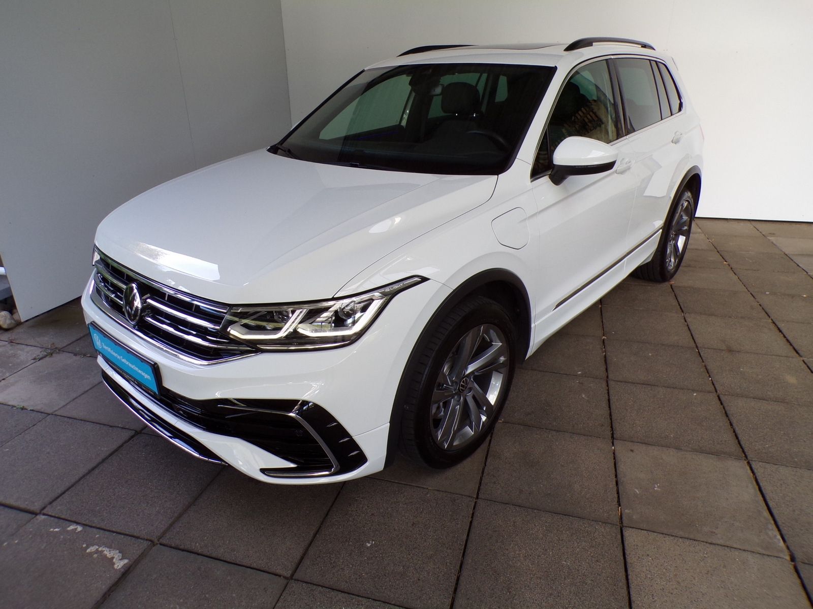 Volkswagen TIGUAN 1.4 TSI DSG R-LINE eHYBRID AHK MATRIX PAN foto 2
